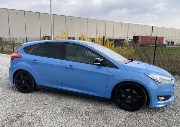 Ford Focus cena 45999 przebieg: 89000, rok produkcji 2017 z Krobia małe 667
